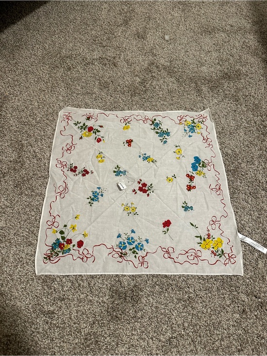 Urban Outfitters Accessories - Vintage Floral Cotton Bandana Scarf - White with Red, Yellow & Blue Flowers